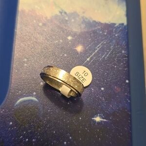 Silvery fidget ring